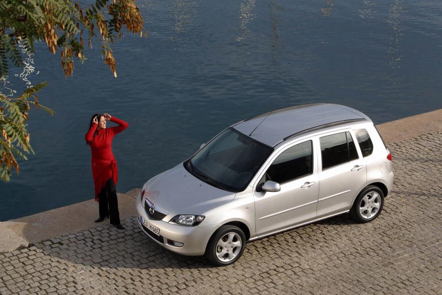  Mazda2 2002 года  (фото 104 из 113)